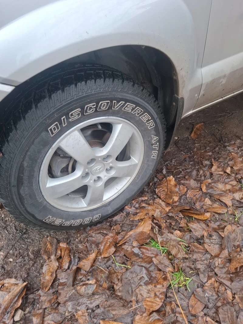 Hyundai Tucson 2.0i 4x4 GPL теглич, снимка 15 - Автомобили и джипове - 52417237