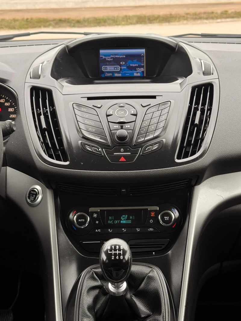 Ford Kuga 2.0TDCI ИТАЛИЯ, снимка 11 - Автомобили и джипове - 53482034