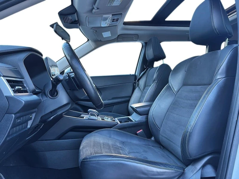 Mitsubishi Outlander SEL S-AWC* ПОДГРЕВ* ПАНОРАМА* 360 КАМЕРА* 7 SEATS, снимка 8 - Автомобили и джипове - 53536433