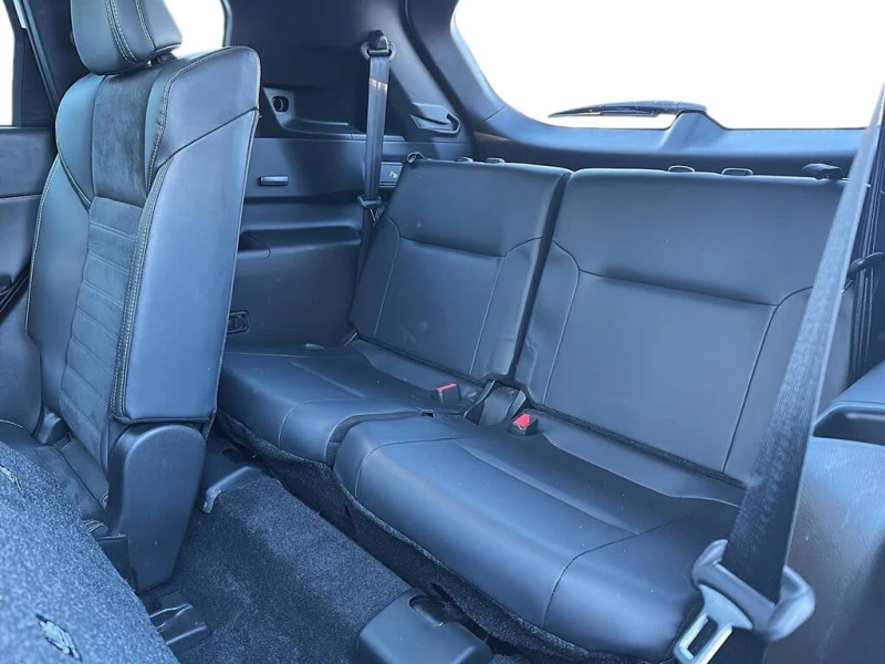 Mitsubishi Outlander SEL S-AWC* ПОДГРЕВ* ПАНОРАМА* 360 КАМЕРА* 7 SEATS, снимка 16 - Автомобили и джипове - 53536433