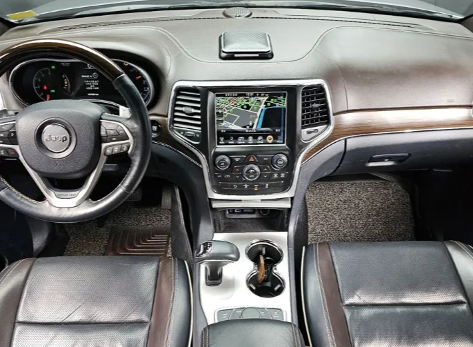 Jeep Grand cherokee 3.0d Overland - изображение 7