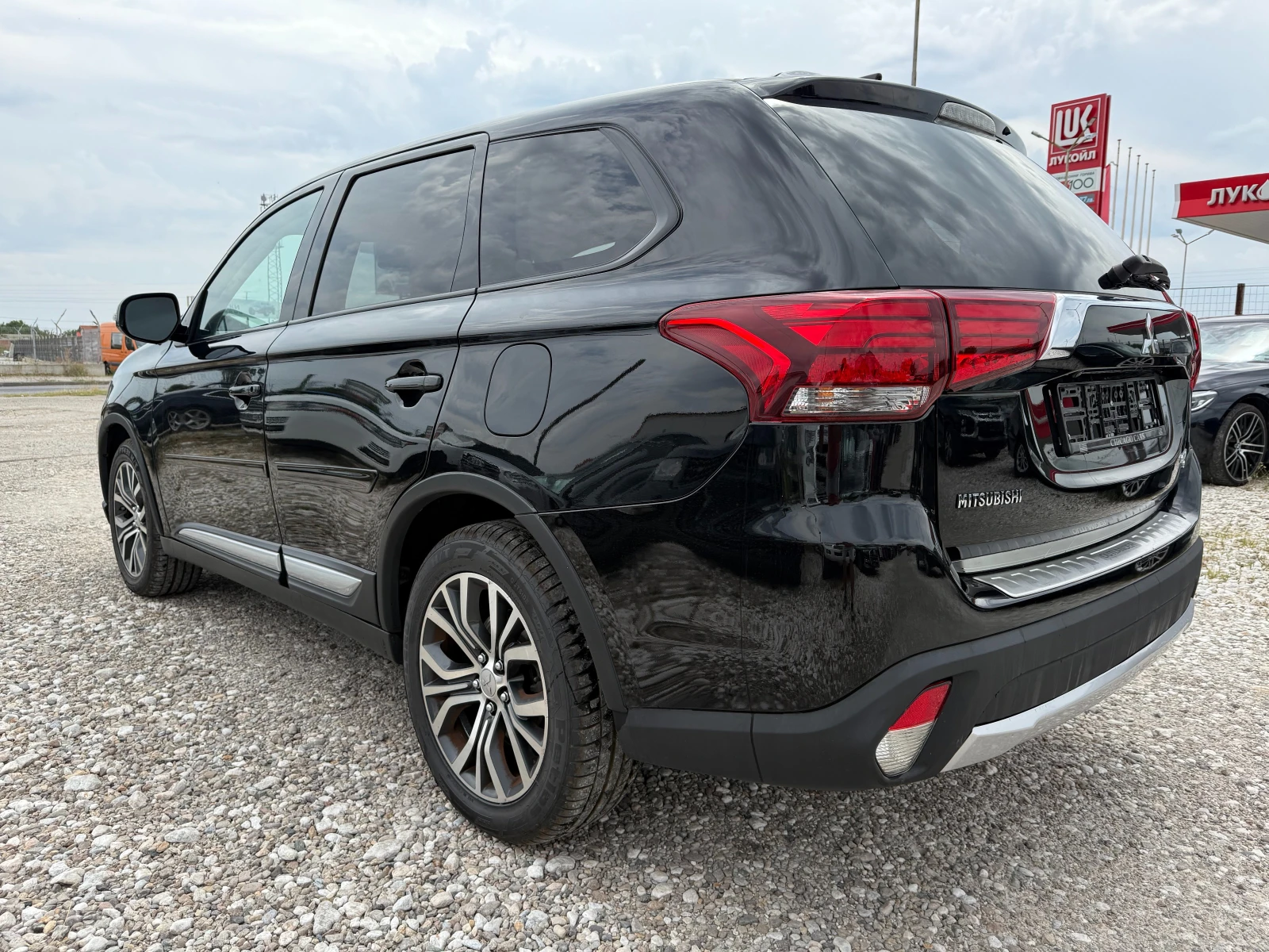 Mitsubishi Outlander 2.4i AWD AWC 6+ 1 - изображение 4