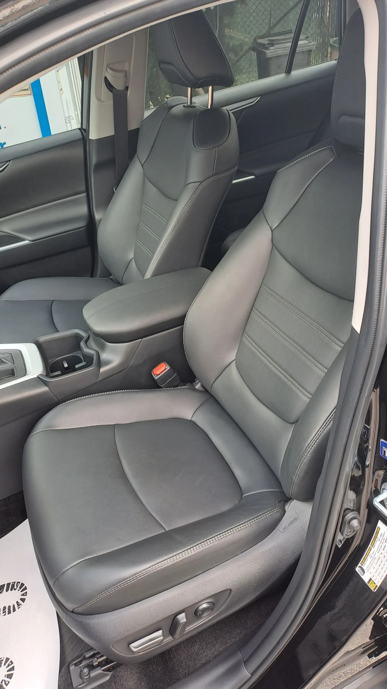 Toyota Rav4 2.5 Limited  - изображение 9