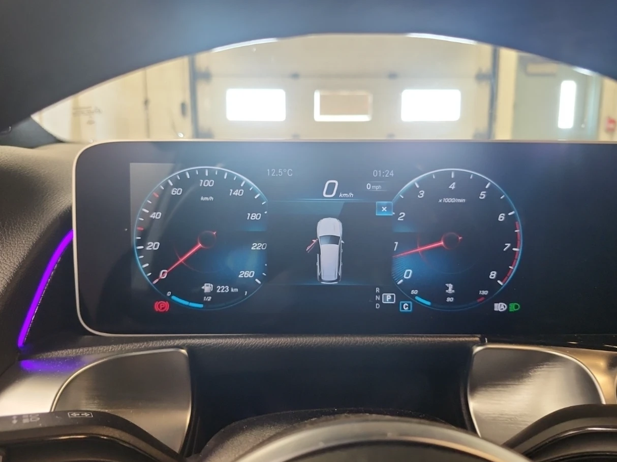 Mercedes-Benz GLB 2021 Mercedes-Benz GLB 250, снимка 8 - Автомобили и джипове - 53765573