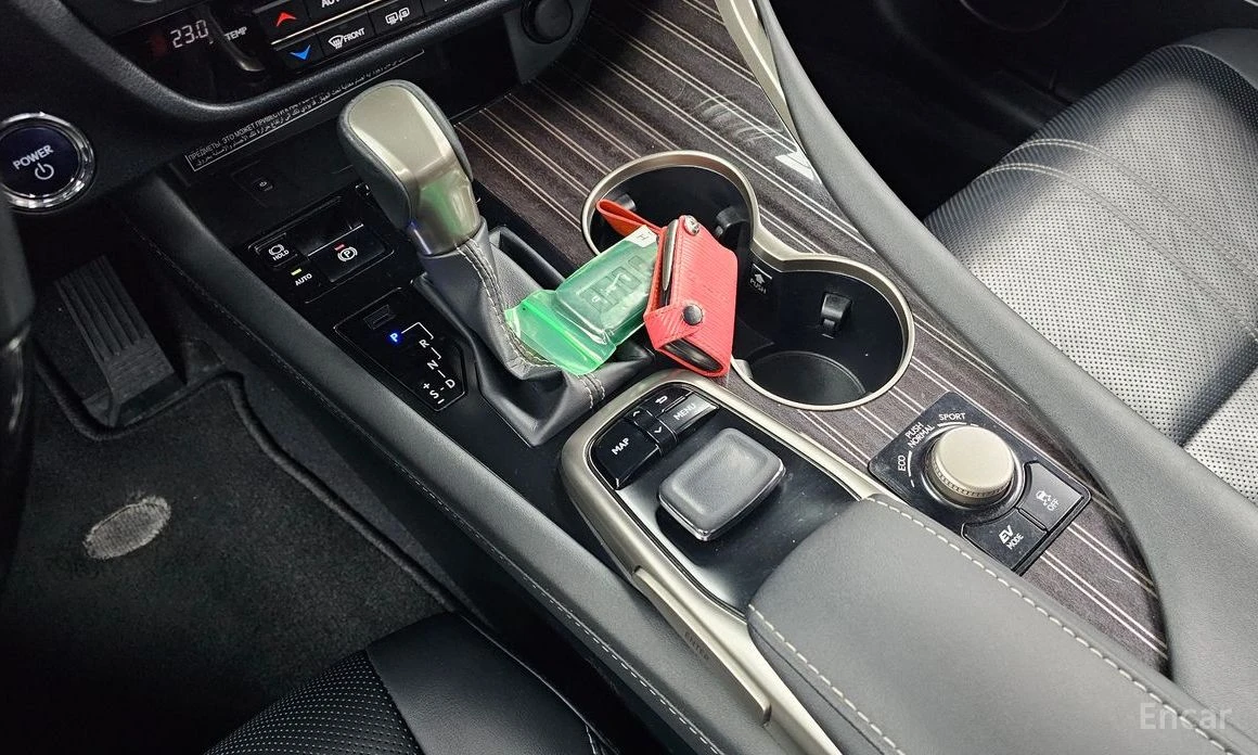 Lexus RX 450h * ПОДГРЕВ* ОБДУХВАНЕ* ПАНОРАМА* HEAD-UP* FULL* , снимка 8 - Автомобили и джипове - 54113507