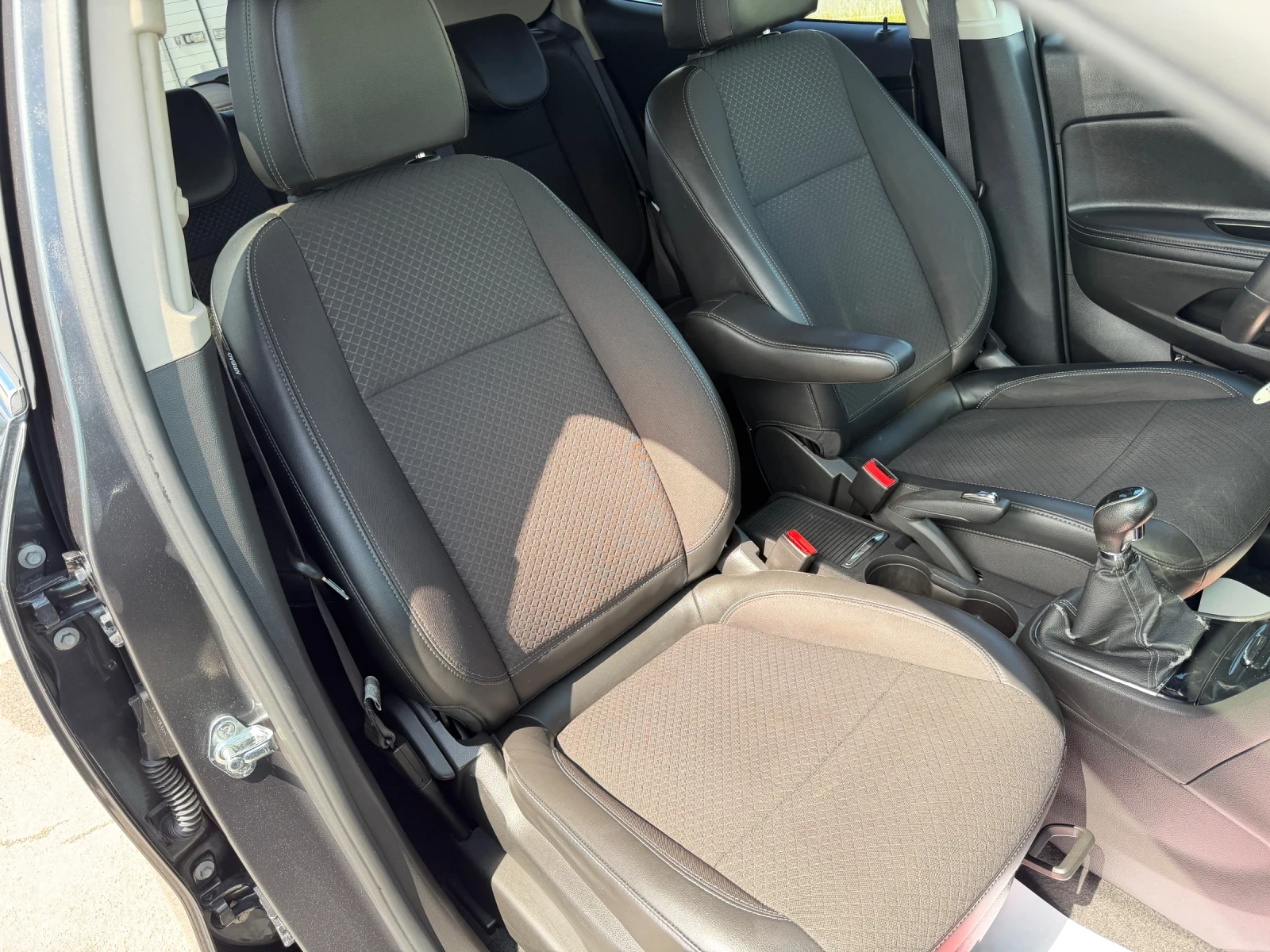 Opel Mokka X 1.6, снимка 11 - Автомобили и джипове - 54566443