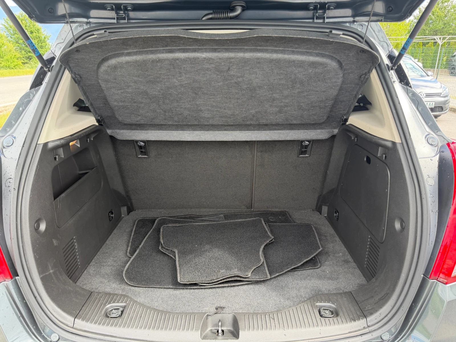 Opel Mokka 1.6, снимка 4 - Автомобили и джипове - 54566443