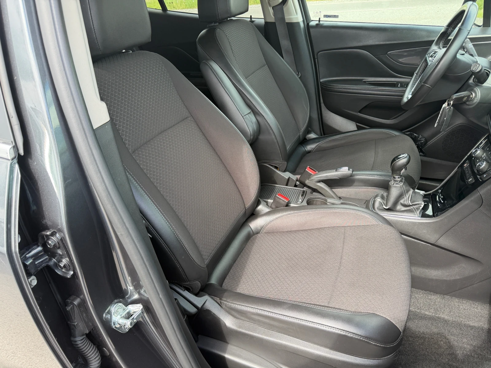 Opel Mokka 1.6, снимка 8 - Автомобили и джипове - 54566443