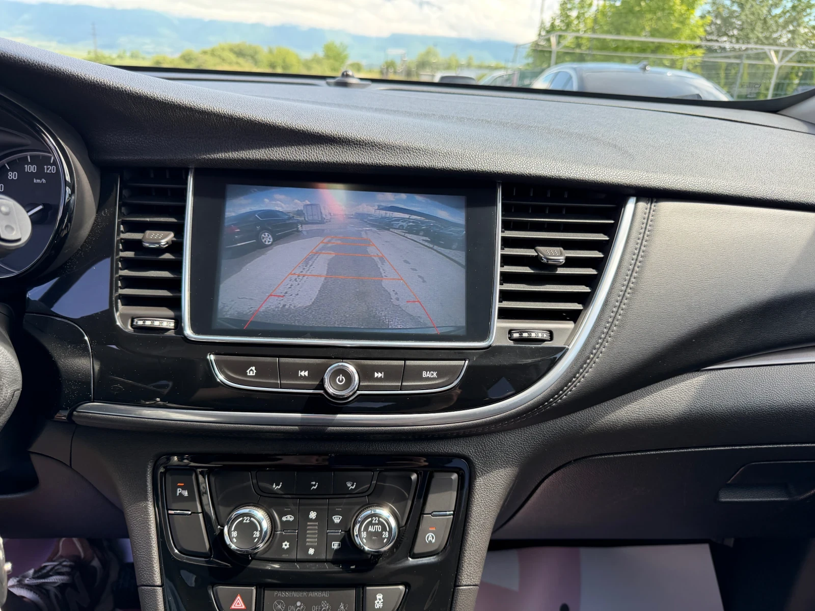 Opel Mokka X 1.6, снимка 13 - Автомобили и джипове - 54566443