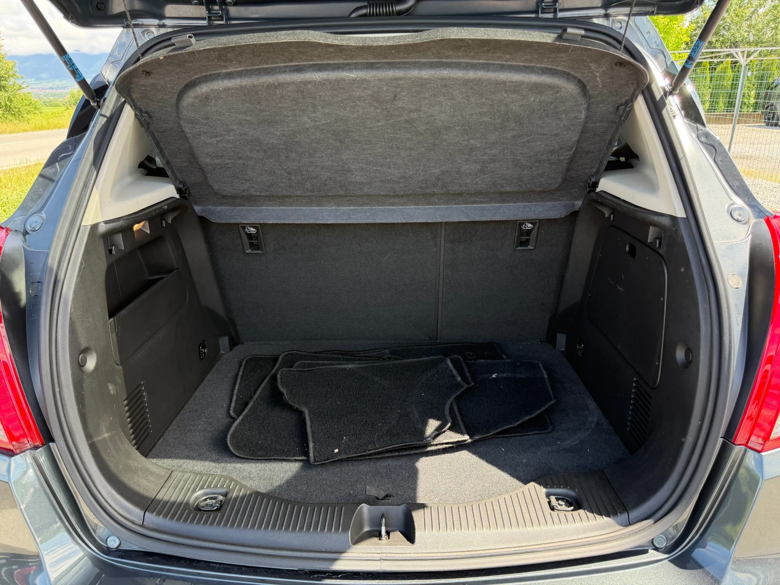 Opel Mokka X 1.6, снимка 8 - Автомобили и джипове - 54566443
