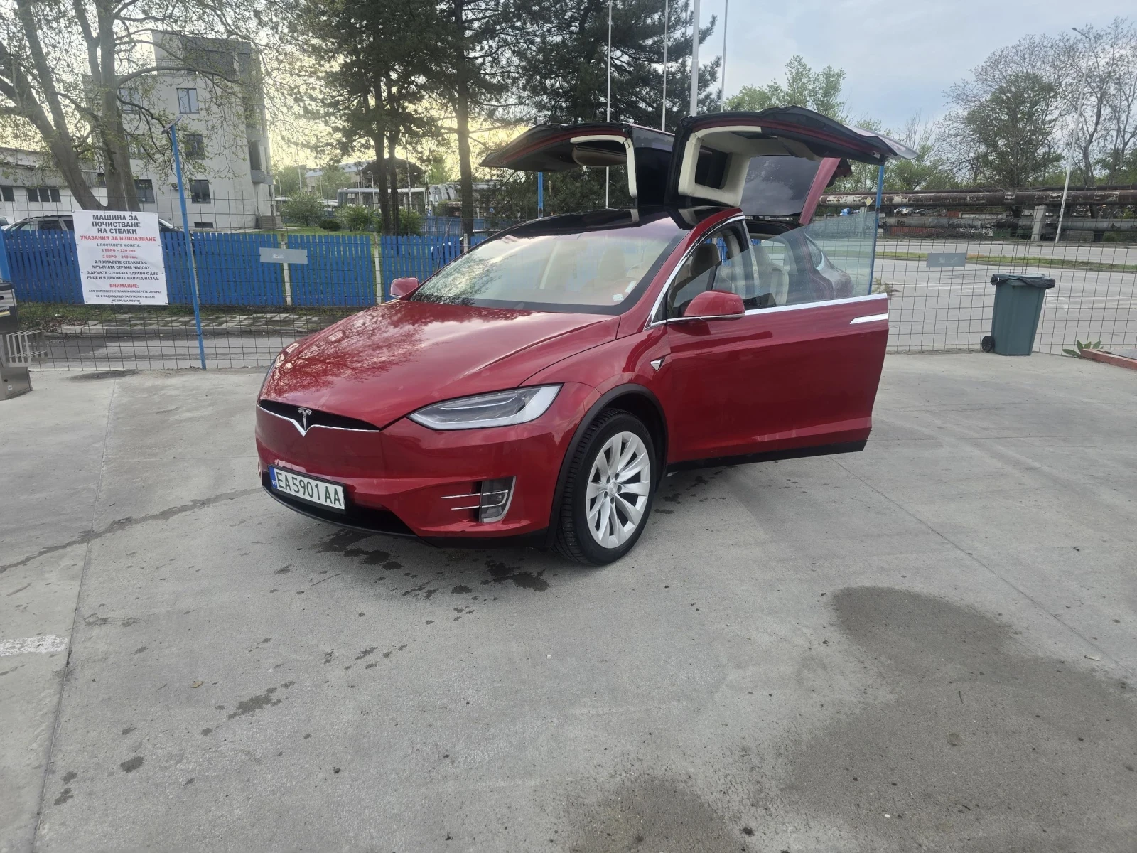 Tesla Model X 90d, снимка 8 - Автомобили и джипове - 54652619