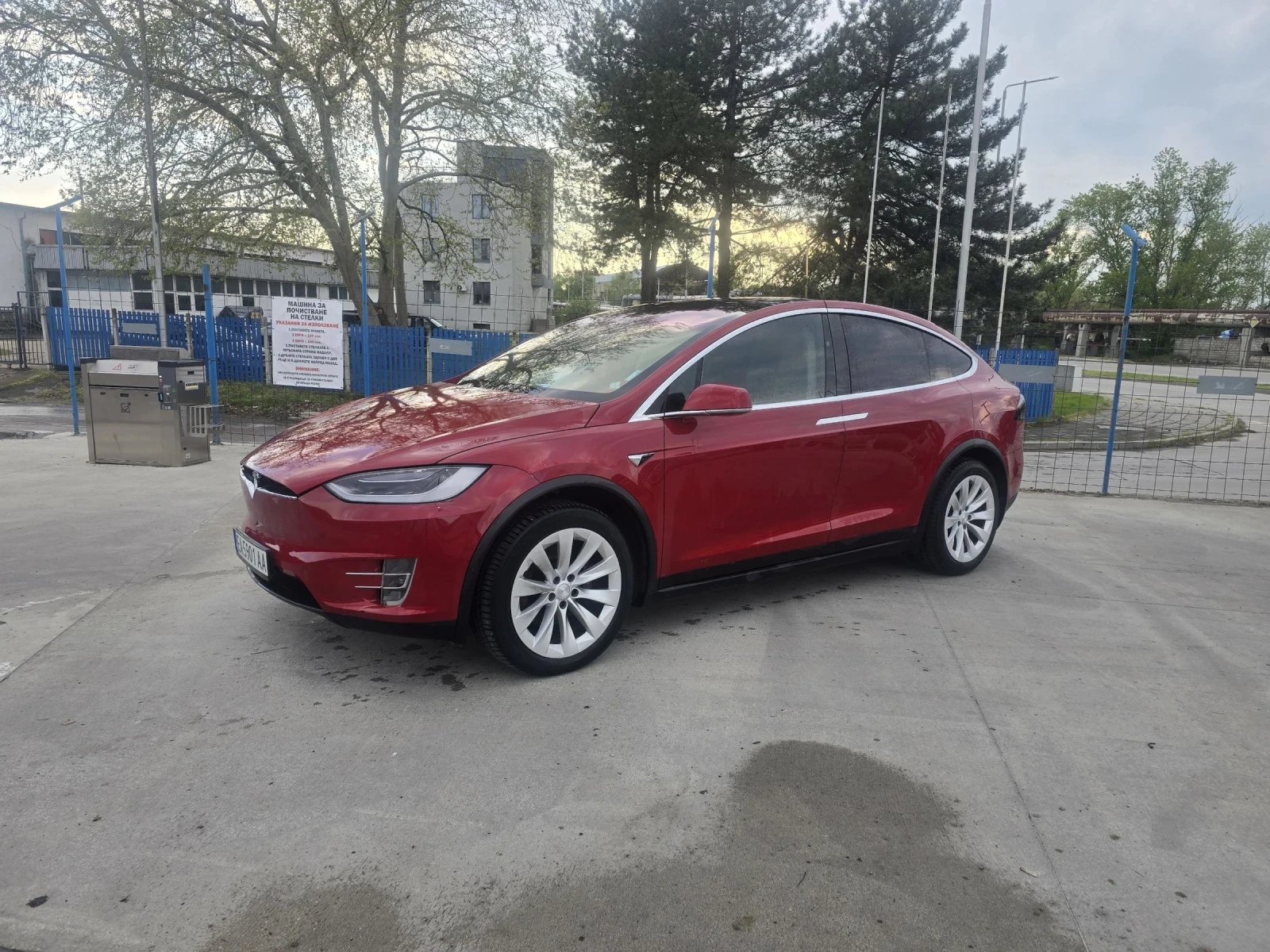 Tesla Model X 90d, снимка 3 - Автомобили и джипове - 54652619