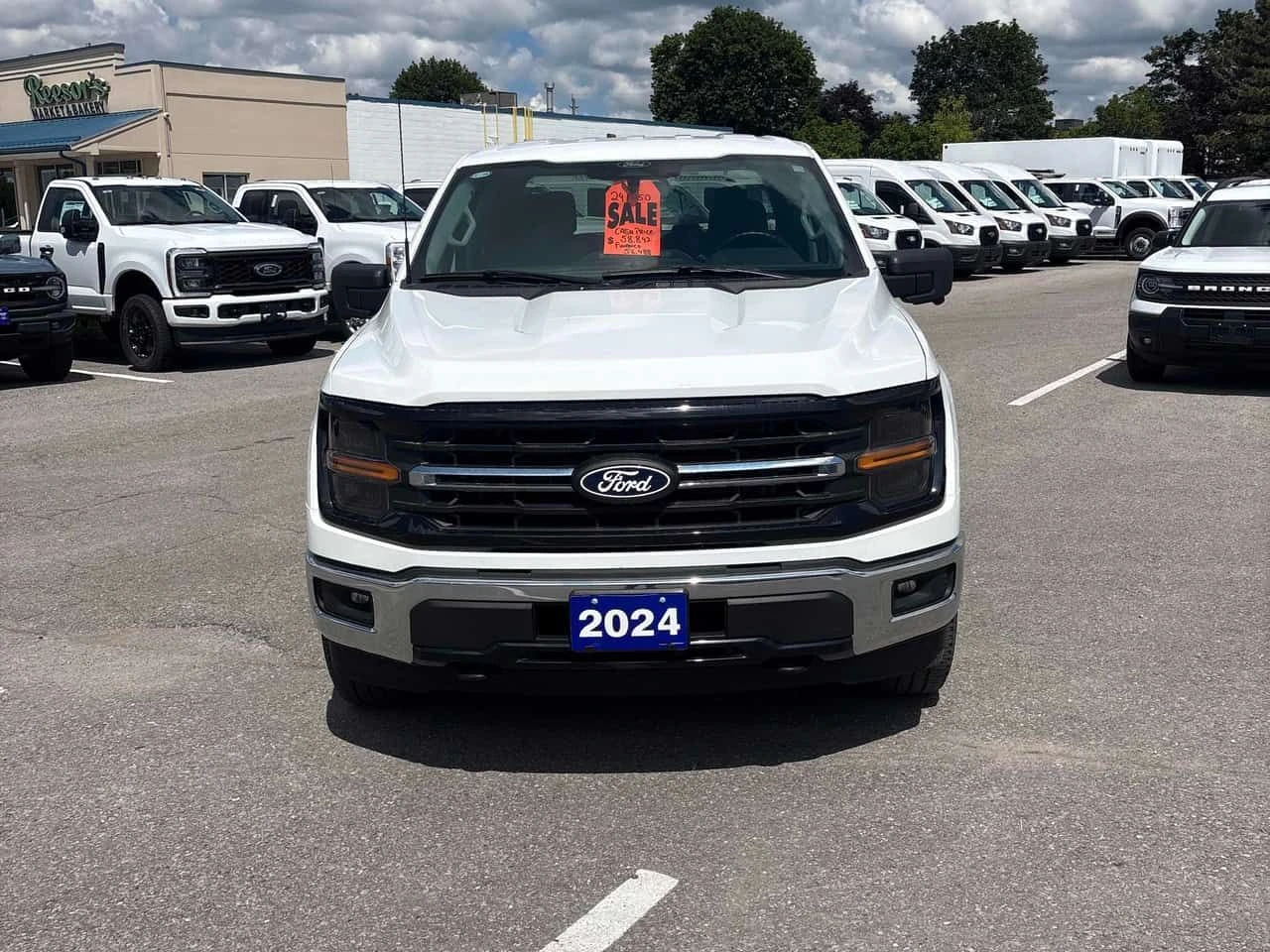 Ford F150 * XLT 4WD SuperCrew 6.5' Box * CARFAX * ЦЕНА Д, снимка 3 - Автомобили и джипове - 55098075