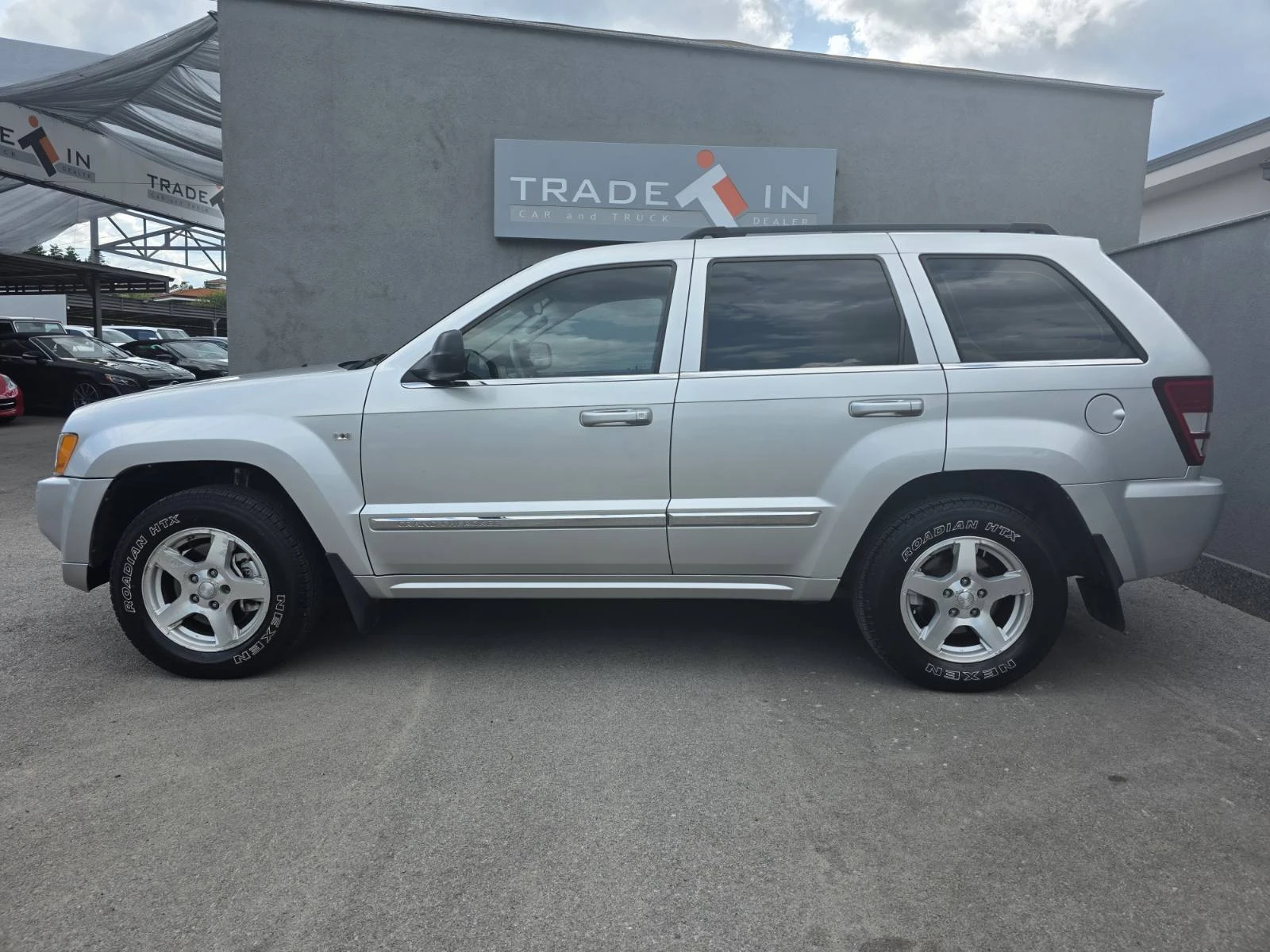 Jeep Grand cherokee 5.7L HEMI V8, снимка 7 - Автомобили и джипове - 55187959