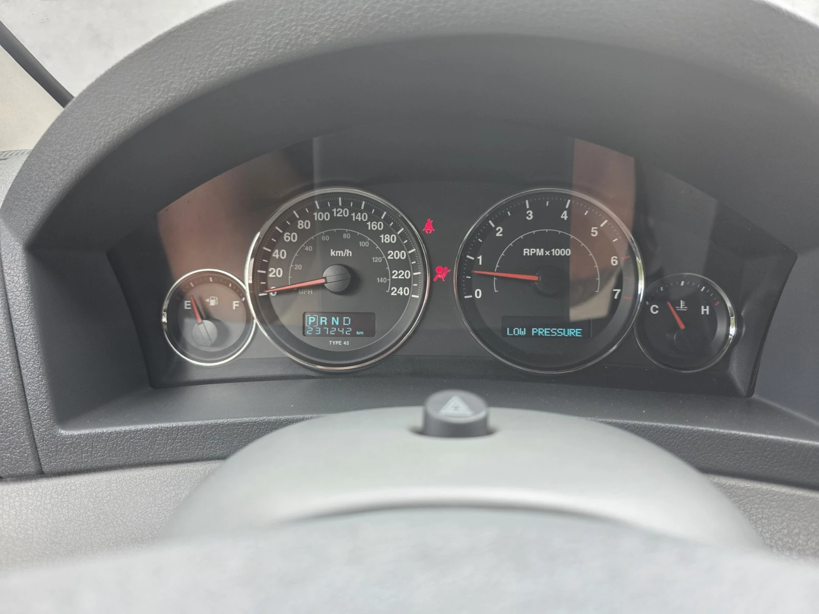 Jeep Grand cherokee 5.7L HEMI V8, снимка 13 - Автомобили и джипове - 55187959
