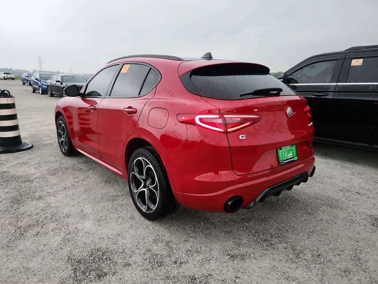 Alfa Romeo Stelvio Awd Veloce/CARFAX/КОЖА/ПОДГРЕВ/ПАНОРАМА/ПАМЕТ, снимка 6 - Автомобили и джипове - 55377126