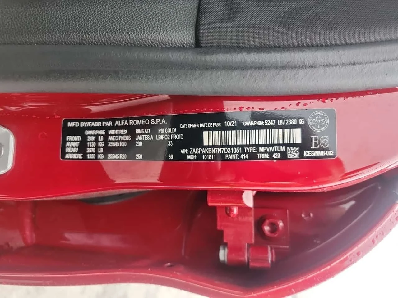 Alfa Romeo Stelvio Awd Veloce/CARFAX/КОЖА/ПОДГРЕВ/ПАНОРАМА/ПАМЕТ, снимка 16 - Автомобили и джипове - 55377126
