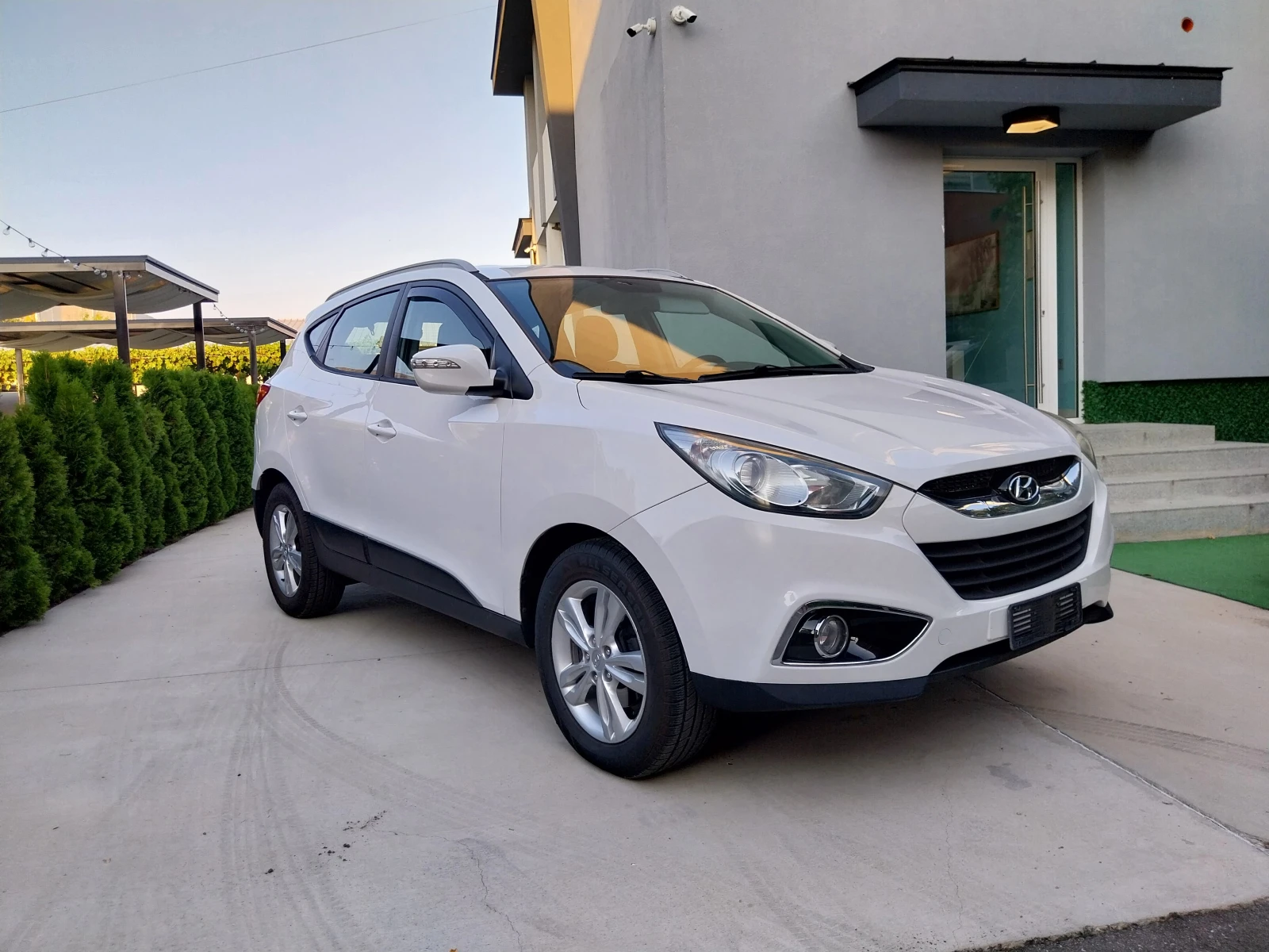 Hyundai IX35 2.0 crdi* 4x4* 136кс.* BEST., снимка 2 - Автомобили и джипове - 55754030
