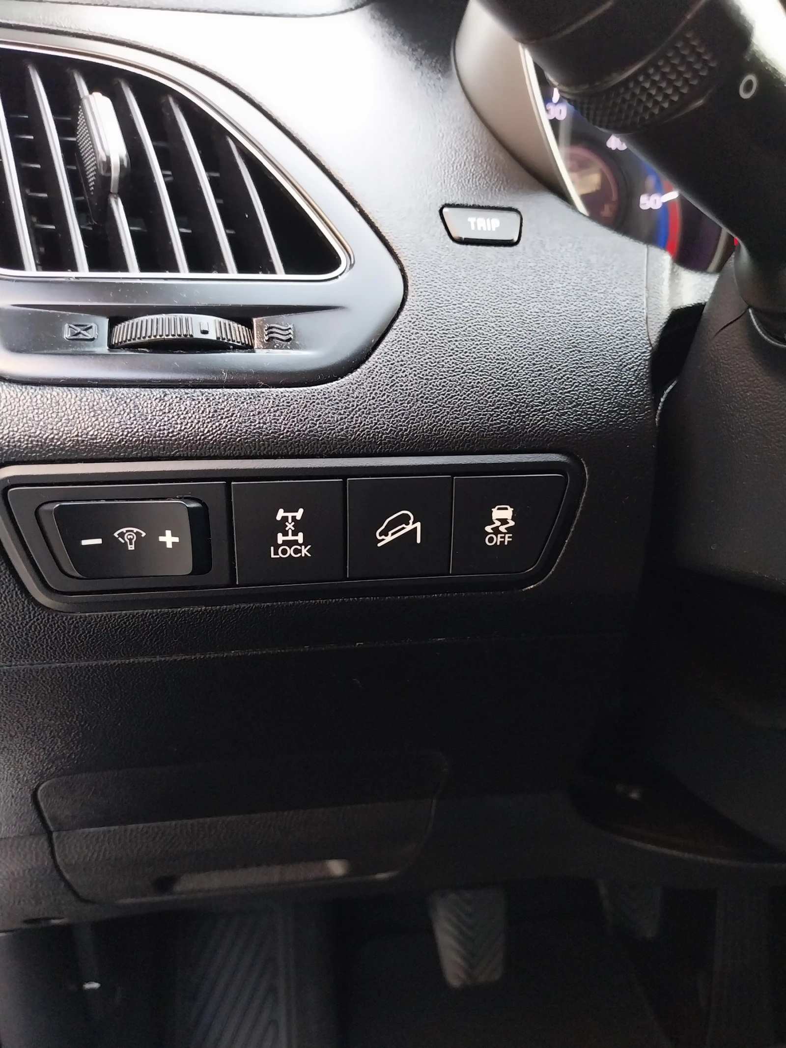 Hyundai IX35 2.0 crdi* 4x4* 136кс.* BEST., снимка 17 - Автомобили и джипове - 55754030