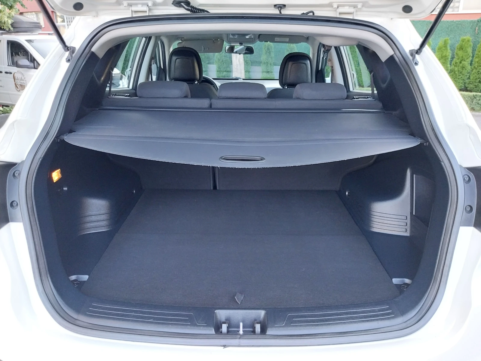 Hyundai IX35 2.0 crdi* 4x4* 136кс.* BEST., снимка 13 - Автомобили и джипове - 55754030