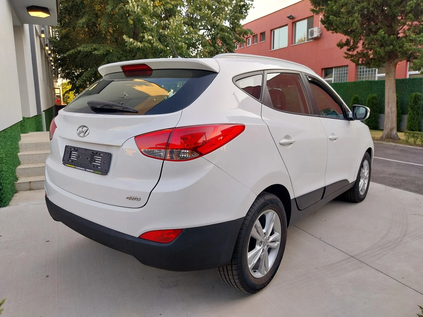 Hyundai IX35 2.0 crdi* 4x4* 136кс.* BEST., снимка 3 - Автомобили и джипове - 55754030