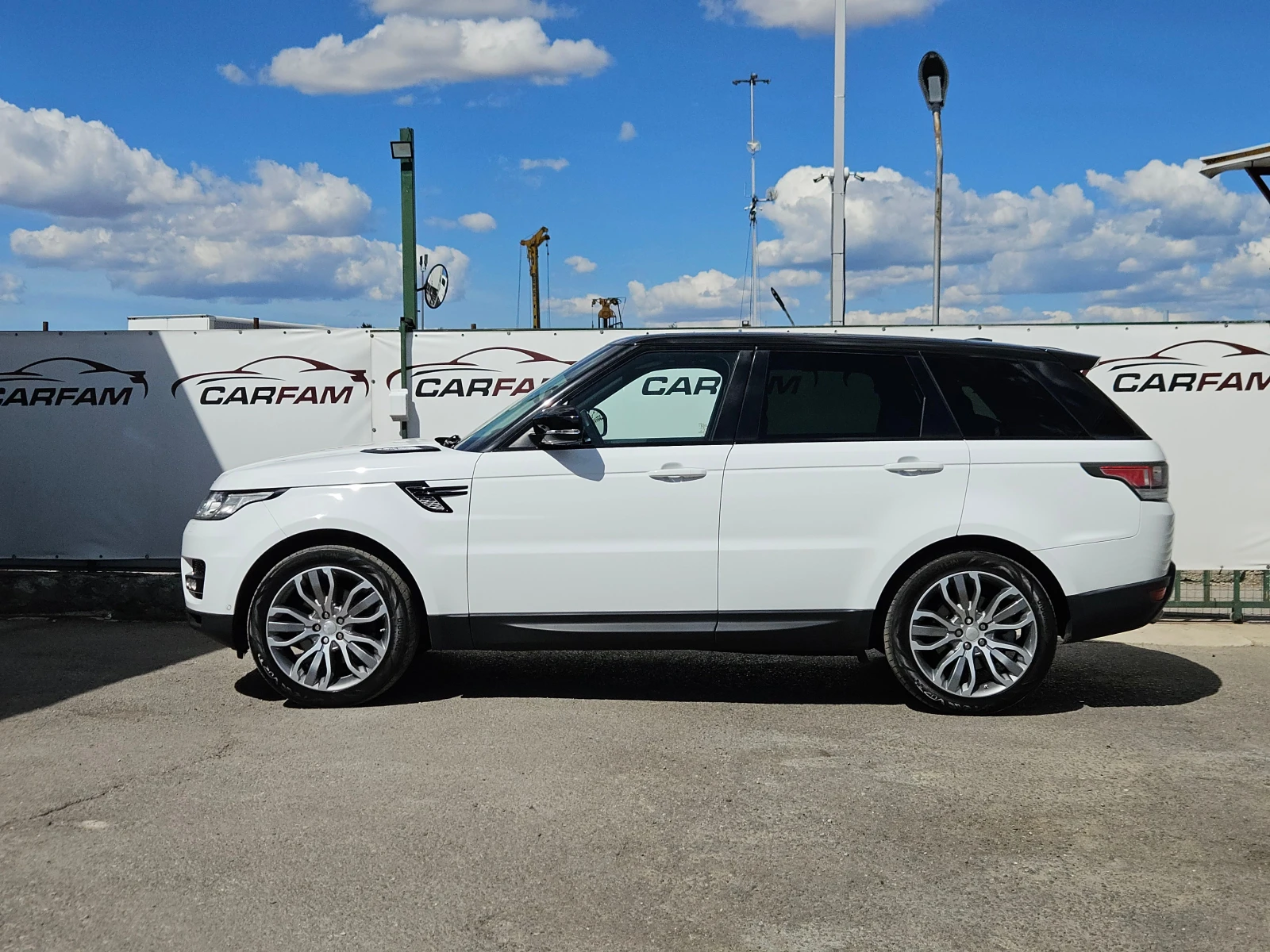 Land Rover Range Rover Sport 3.0TDV6/HSE-Dynamic/4x4/8ZF/LED/NAVI/ПАНОРАМА/ТОП, снимка 6 - Автомобили и джипове - 55952030