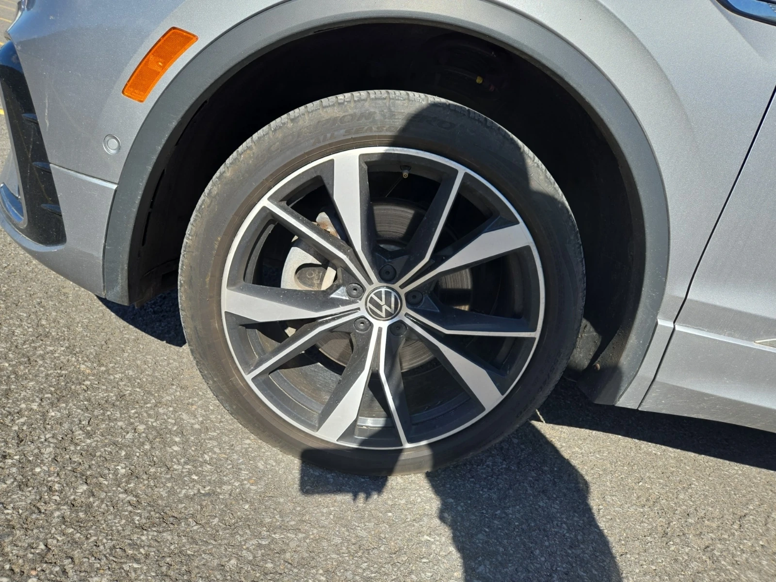VW Tiguan HIGHLINE R-LINE, АВТОКРЕДИТ, снимка 6 - Автомобили и джипове - 56154744