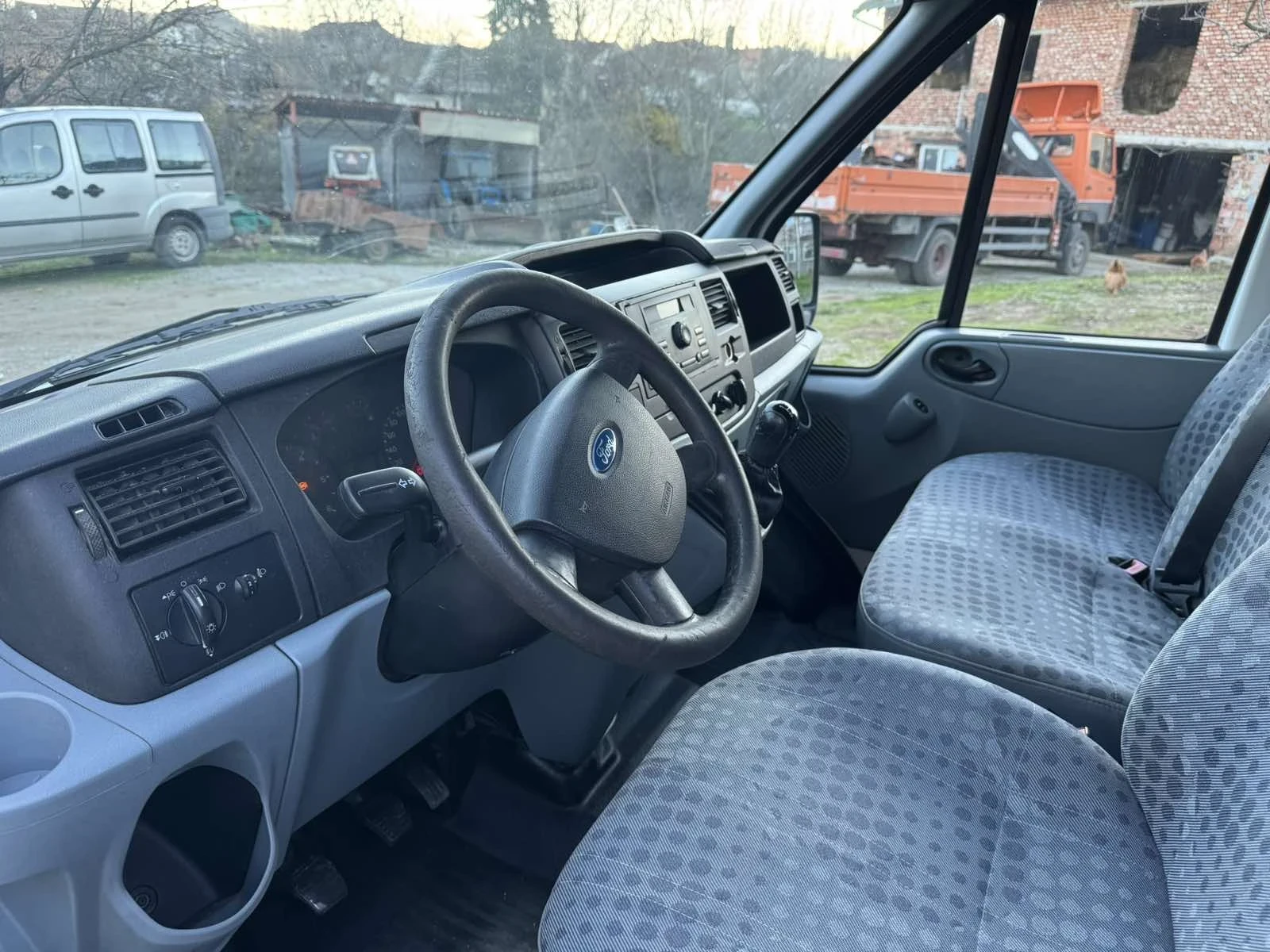 Ford Transit 22 TDCI 110 к.с - изображение 7