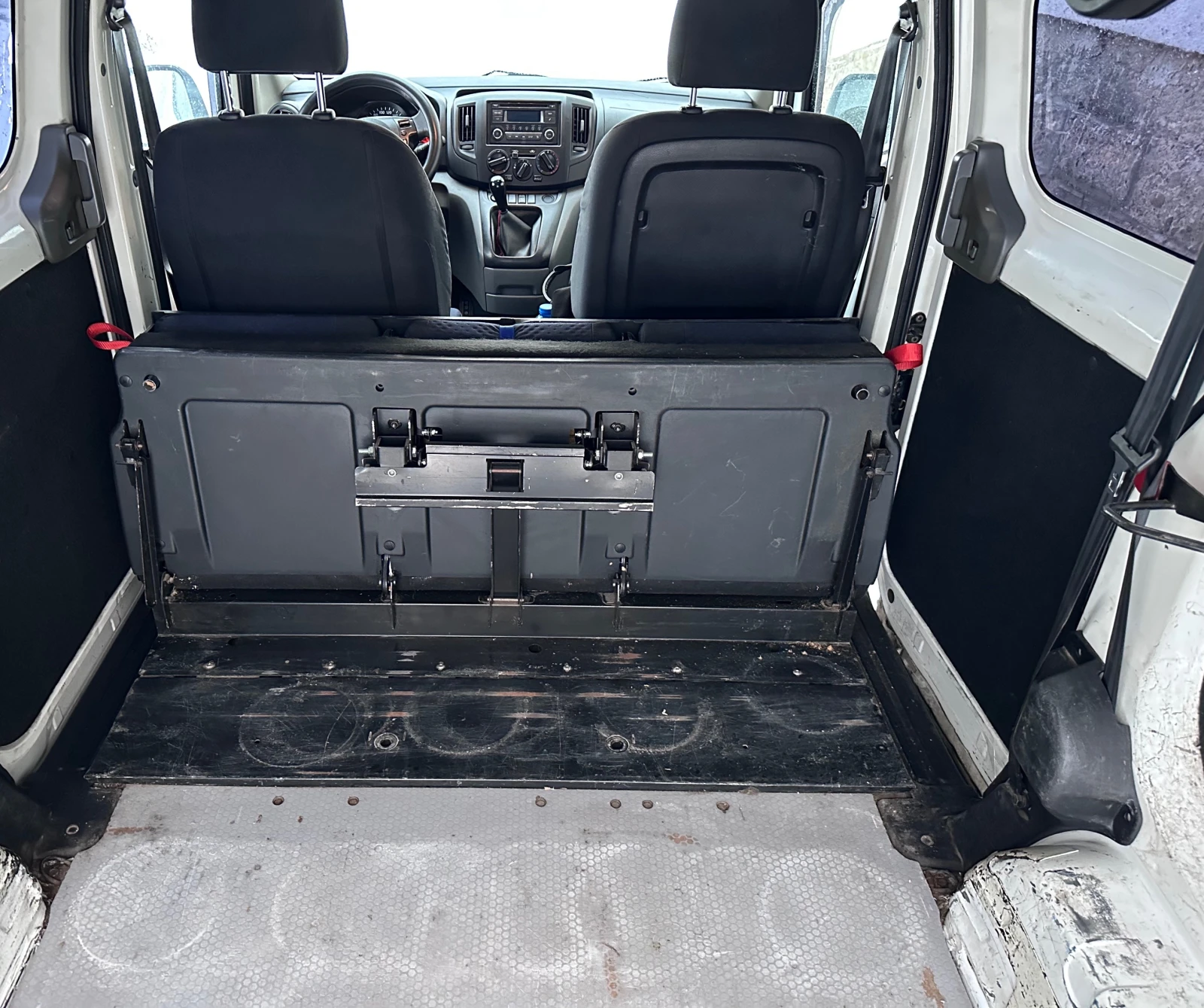 Nissan NV200 1.5 dCi (110 к. с.), снимка 9 - Бусове и автобуси - 54076947