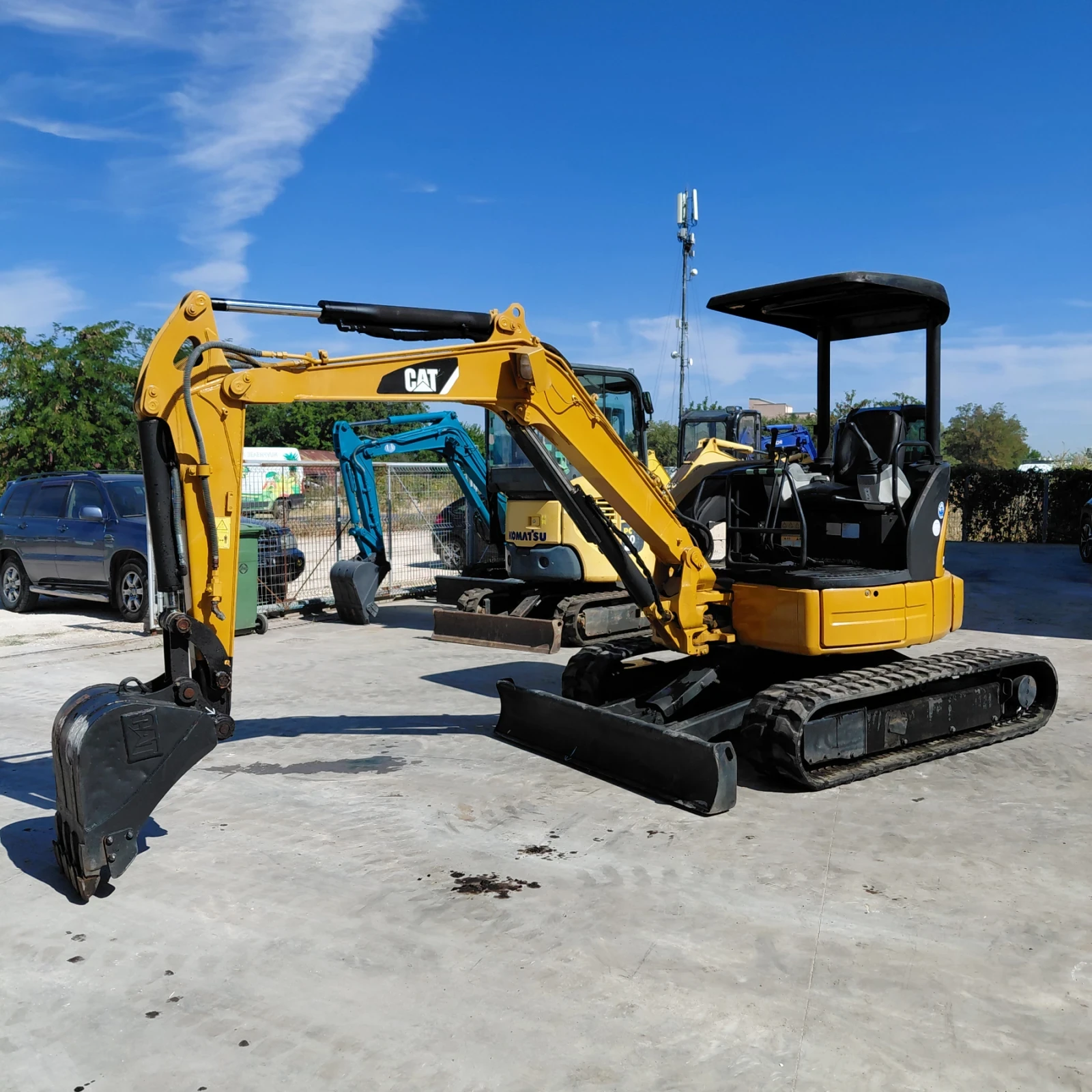 Багер Cat 303.5CCR * НАЛИЧЕН * ЛИНИЯ ЗА ЧУК * 