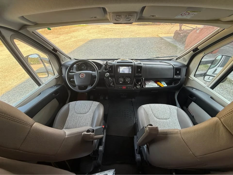 ������ Adria Coral XL , 7 ������ ����� ����� ������ | Mobile.bg � ����������� 14