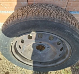 Гуми, снимка 3