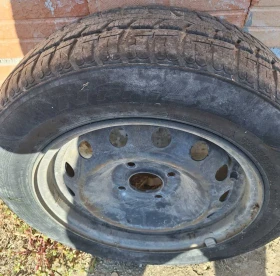 Гуми, снимка 2