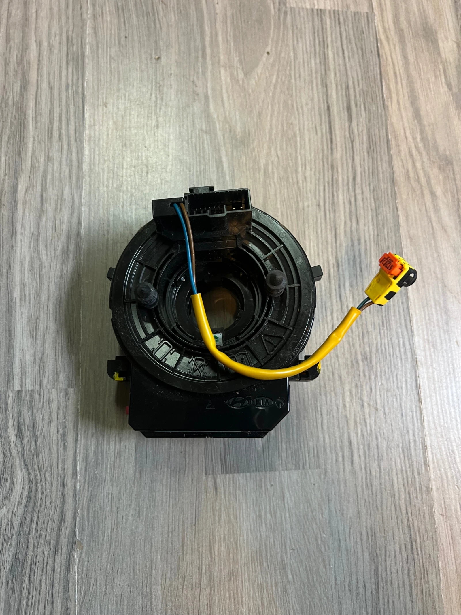 93480-1Y000  120004400       KIA SORENTO 2015-2019 93480-1Y000 | Mobile.bg   4