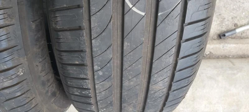 Гуми Летни 235/55R17, снимка 3 - Гуми и джанти - 33440794