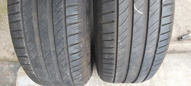 Гуми Летни 235/55R17, снимка 1 - Гуми и джанти - 33440794