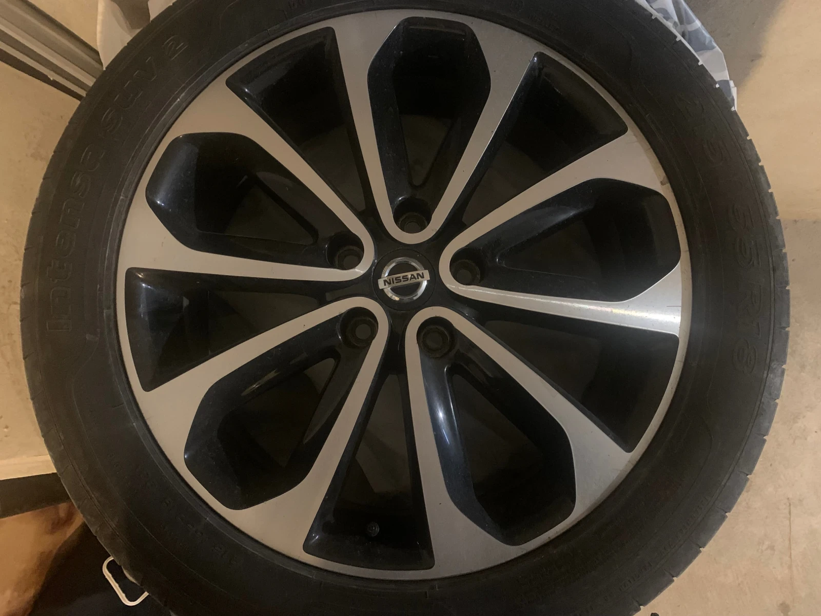 ���� � ������ 225/55R18 �� Nissan Qashqai | Mobile.bg � ����������� 4