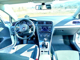 VW Golf Мобилна Гаранция/Нов, снимка 3 - Автомобили и джипове - 44791934
