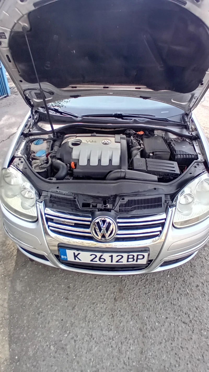 VW Jetta 1.9TDI , снимка 12 - Автомобили и джипове - 47565351