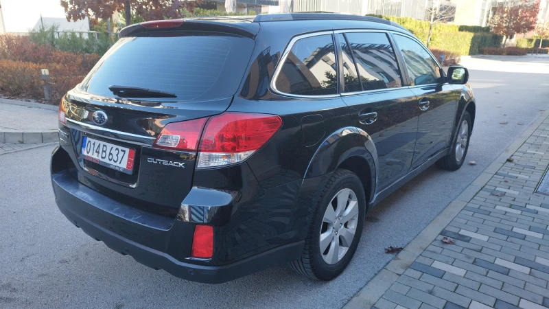 Subaru Outback 2.5i, снимка 5 - Автомобили и джипове - 48012960