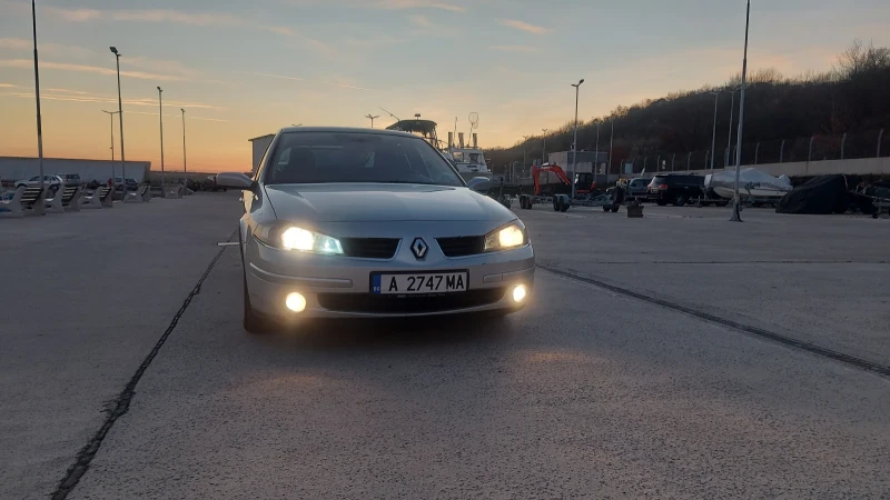 Renault Laguna 2.0dci, снимка 14 - Автомобили и джипове - 48654849