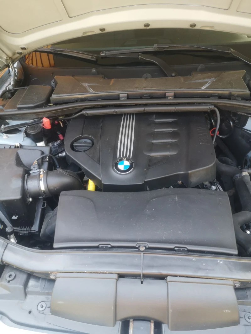 BMW 318 2.0d Face 143 2010г, снимка 11 - Автомобили и джипове - 52182053