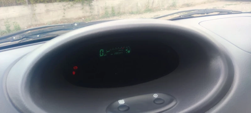 Toyota Yaris, снимка 7 - Автомобили и джипове - 51917188