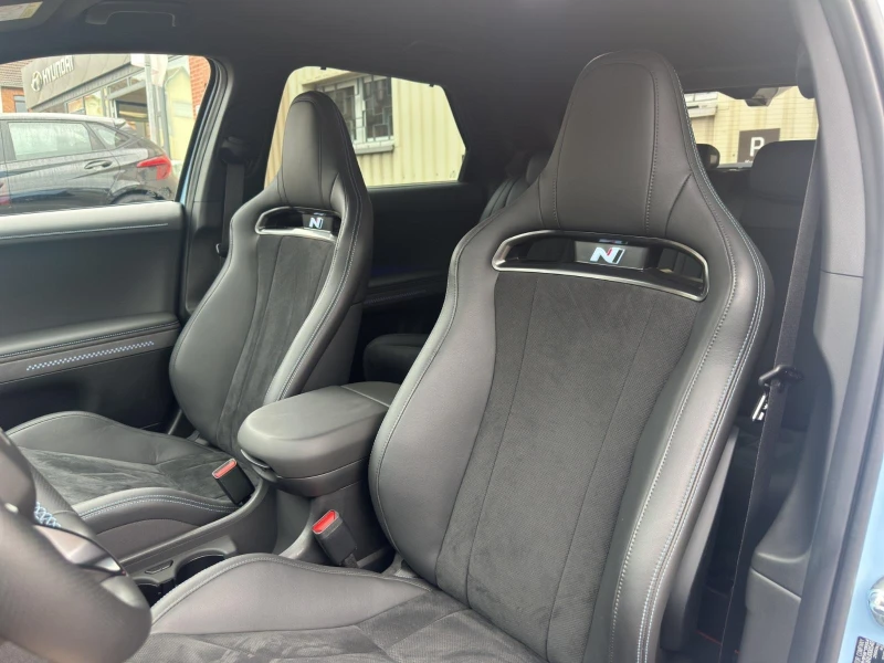 Hyundai Ioniq 5 N-PERFORMANCE* HEAD-UP* DISTR* KEYLESS* 360CAM* , снимка 8 - Автомобили и джипове - 52119919