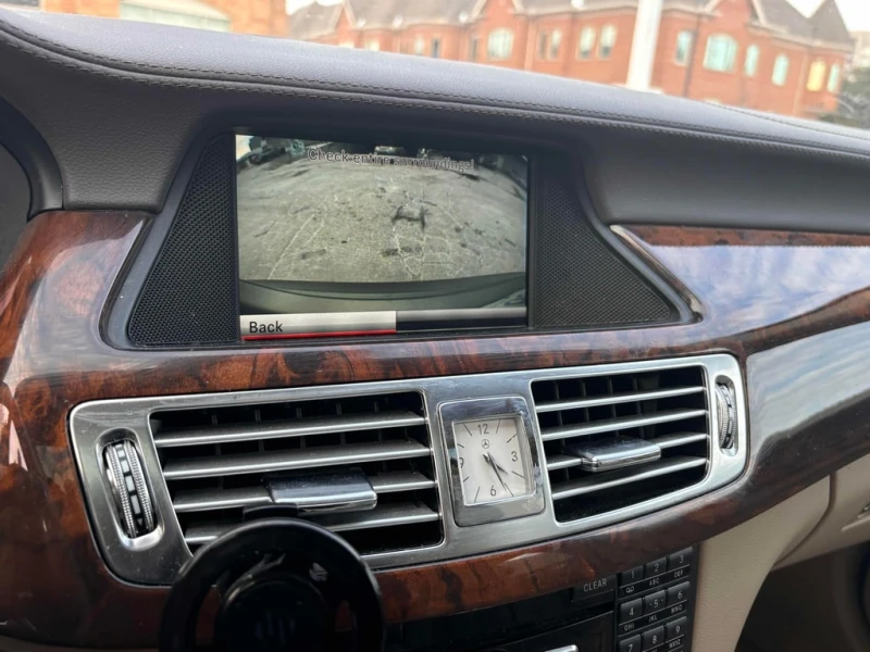 Mercedes-Benz CLS 500 550  CARFAX, снимка 10 - Автомобили и джипове - 52674089