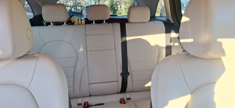 Mercedes-Benz C 200, снимка 10 - Автомобили и джипове - 52792286