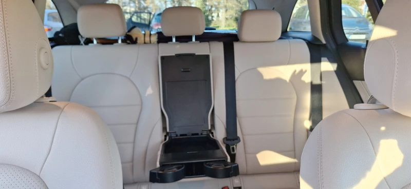 Mercedes-Benz C 200, снимка 11 - Автомобили и джипове - 52792286