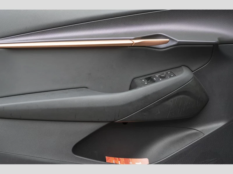 Cupra Tavascan ENDURANCE/286HP/CAM/NAVI/LED/AMBI/DIGITAL/865v, снимка 15 - Автомобили и джипове - 53096786