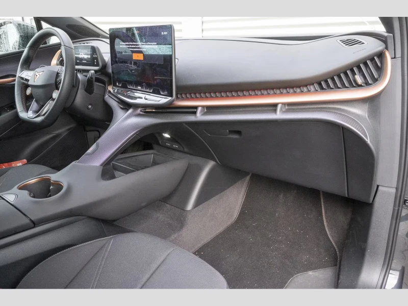 Cupra Tavascan ENDURANCE/286HP/CAM/NAVI/LED/AMBI/DIGITAL/865v, снимка 10 - Автомобили и джипове - 53096786