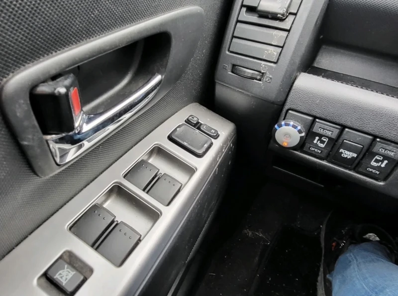 Mazda 5 2.0/LPG/AVTOMAT/ЕЛ.ВРАТИ/КОЖА, снимка 12 - Автомобили и джипове - 53539163